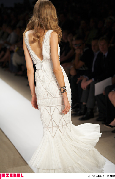Illustration for article titled J. Mendel Spring/Summer '08 Show & Scene
